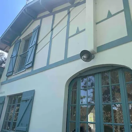 Charmante Maison Aux Abatilles-piscine-8 Pers