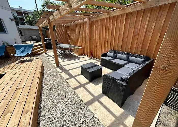 Charmante Maison Aux Abatilles-piscine-8 Pers Сasa de vacaciones *